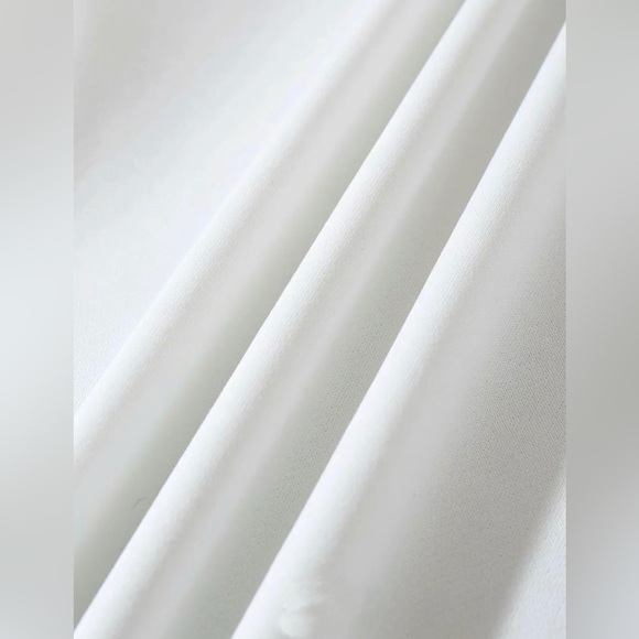 Causal Crew Neck Pullover Sweatshirts Solid Black or White - Picture 6 of 11